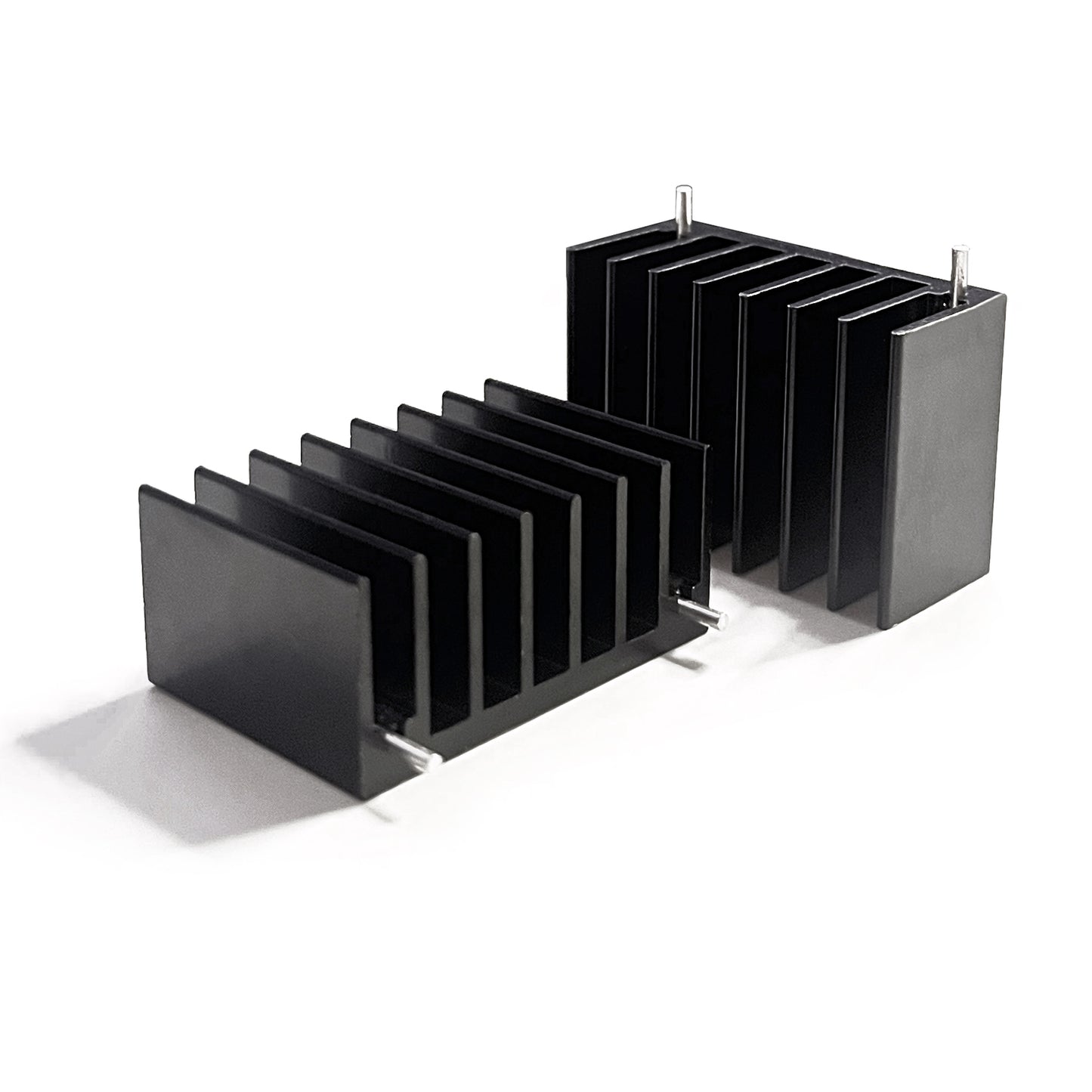 TO-220 Aluminum Heatsink for MOS Tube Triode 25x36x16mm/ 0.98"x1.42"x0.63" TO220 Heat Sink with 2 Support Pin for Cooling MOSFET Transistor Diodes Voltage Regulators, Black
